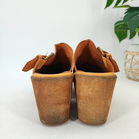 Kork Ease  Women's Tan Leather Buckle Slip On Clogs Size 8 - Picture 3 of 8